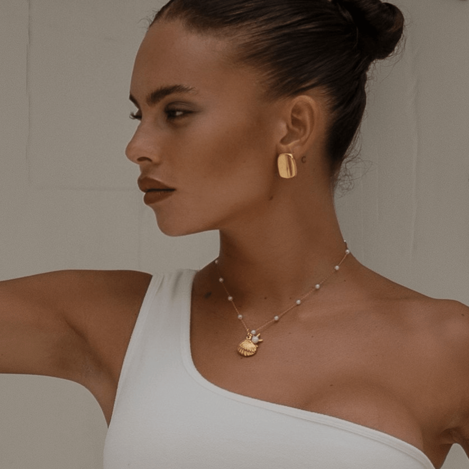 Tidal Gleam Earrings-1